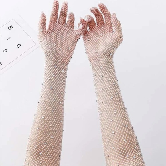 White rhinestones fishnet gloves nwt - Picture 2 of 6